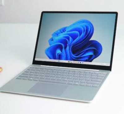 Laptop Surface Go1 SURFACE GO1 I5/1035G1/8GB/256GB/ CẢM ỨNG