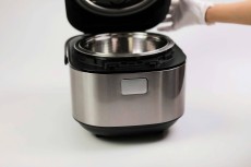 Nồi cơm INP6001 inoxpran tách đường 1.8L