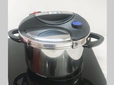 Nồi áp suất đáy liền Glaub Nas 6L
