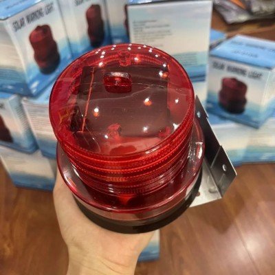 Đèn nháy màu đỏ
